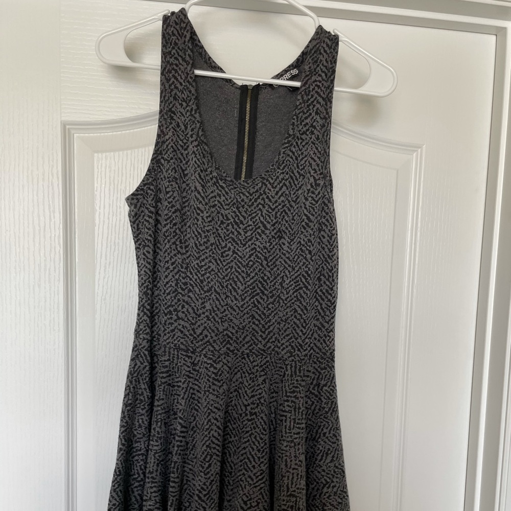 Express black patterned dress size m
